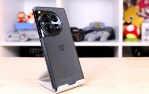 OnePlus 13, confirmat pentru lansare peste doar câteva săptămâni