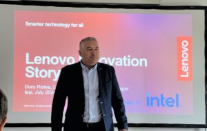 Lenovo lansează laptopuri noi și se concentrează pe dezvoltarea și integrarea tehnologiilor AI în ecosistemul de produse