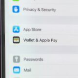 După scandalul cu AppStore, Apple e obligată de Uniunea Europeană să-și deschidă NFC-ul de pe iPhone-uri pentru soluții de plată third-party