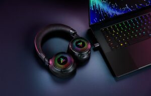 Razer lansează noile căști Kraken V4