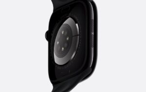 Apple vrea să lanseze un smartwatch mai ieftin, construit din plastic