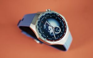 Huawei Watch GT5 Pro review: titan, golf și eleganță