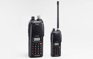 Walkie-talkie-ul ICOM IC-V82, folosit în noile atacuri din Liban, scos din producție de 10 ani