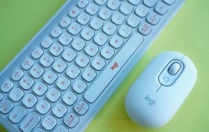 Logitech Pop Icon hands-on: fă-ți viața (de la birou) mai ușoară