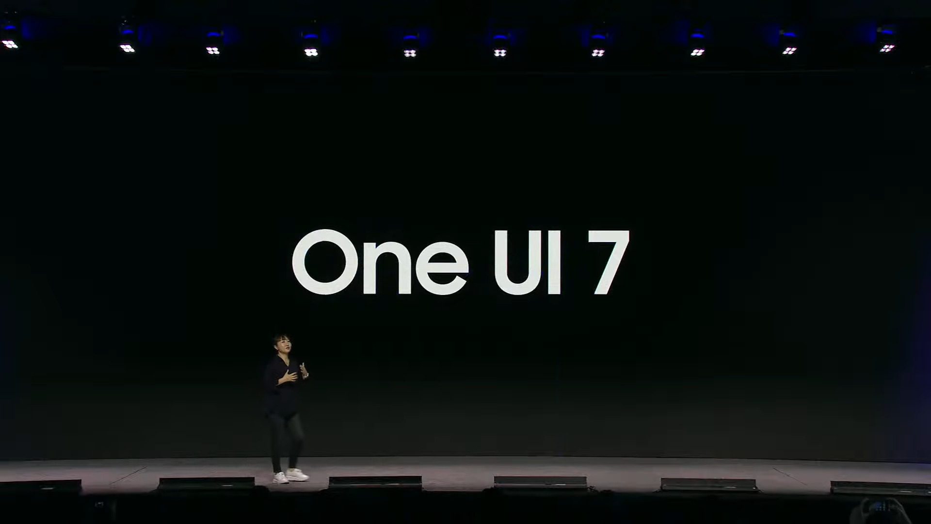 Când se lansează oficial OneUI 7, update-ul bazat pe Android 15 de la Samsung